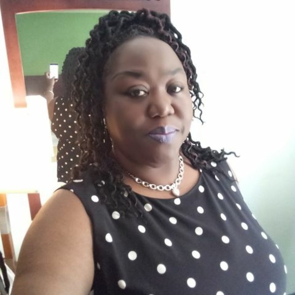 Meet your Posher, Sofia - Picture 1 of 1